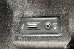 sininen Volkswagen Passat 2019 kuva 31.