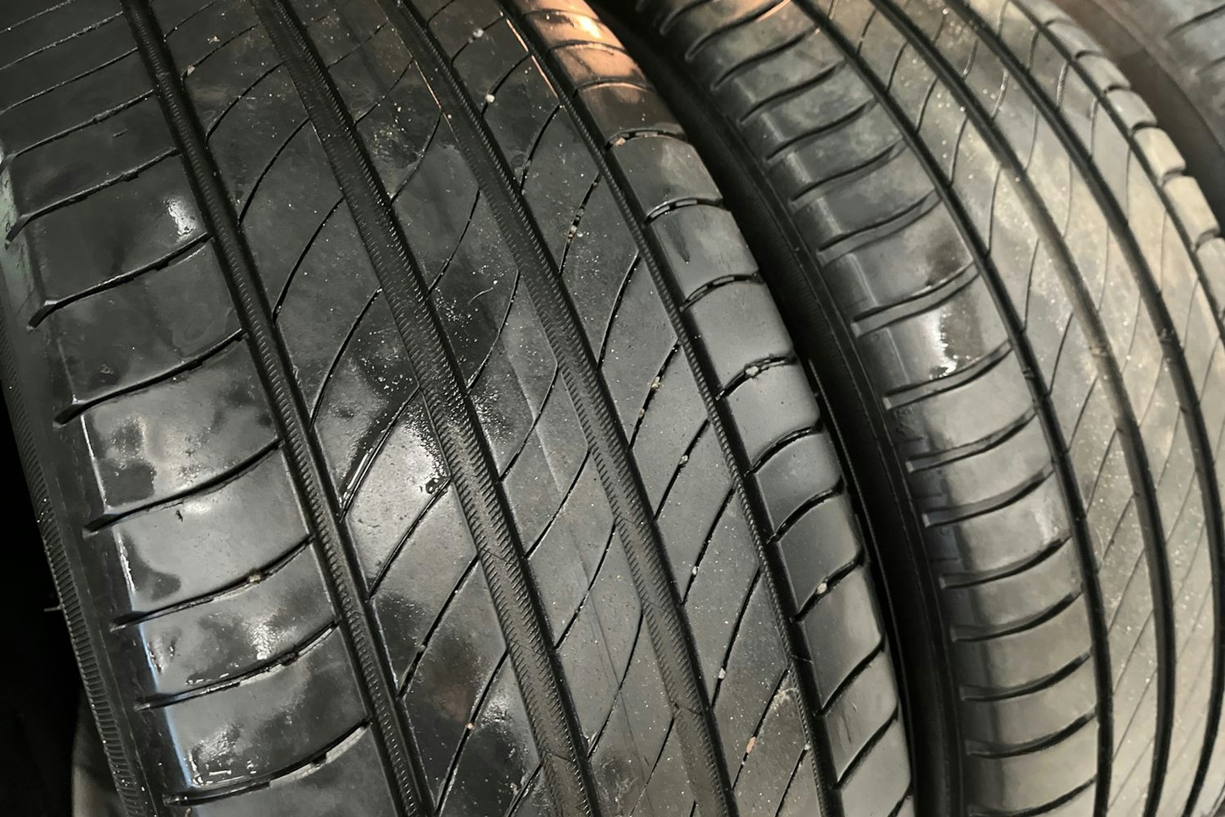 valkoinen Volkswagen Passat 2019 kuva 34.