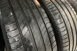 valkoinen Volkswagen Passat 2019 kuva 34.