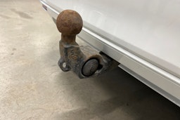 valkoinen Volkswagen Passat 2019 kuva 37.