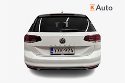 valkoinen Volkswagen Passat 2019 kuva 3.