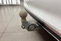 valkoinen Volkswagen Passat 2019 kuva 36.