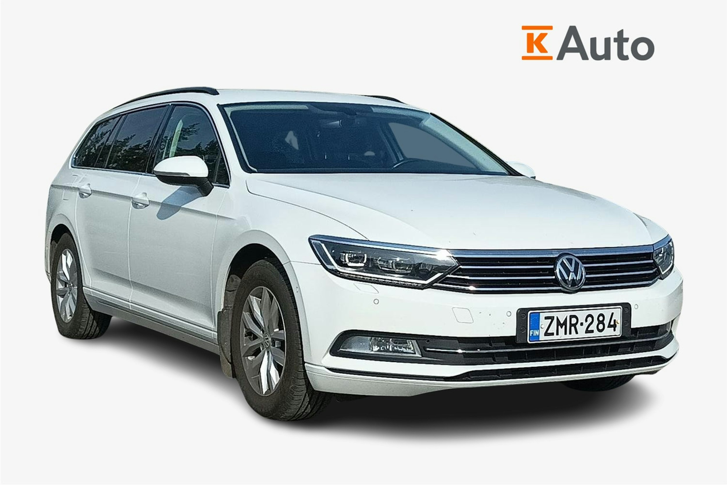 valkoinen Volkswagen Passat 2019 kuva 1.