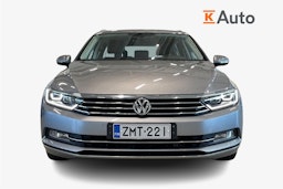 sininen Volkswagen Passat 2019 kuva 5.