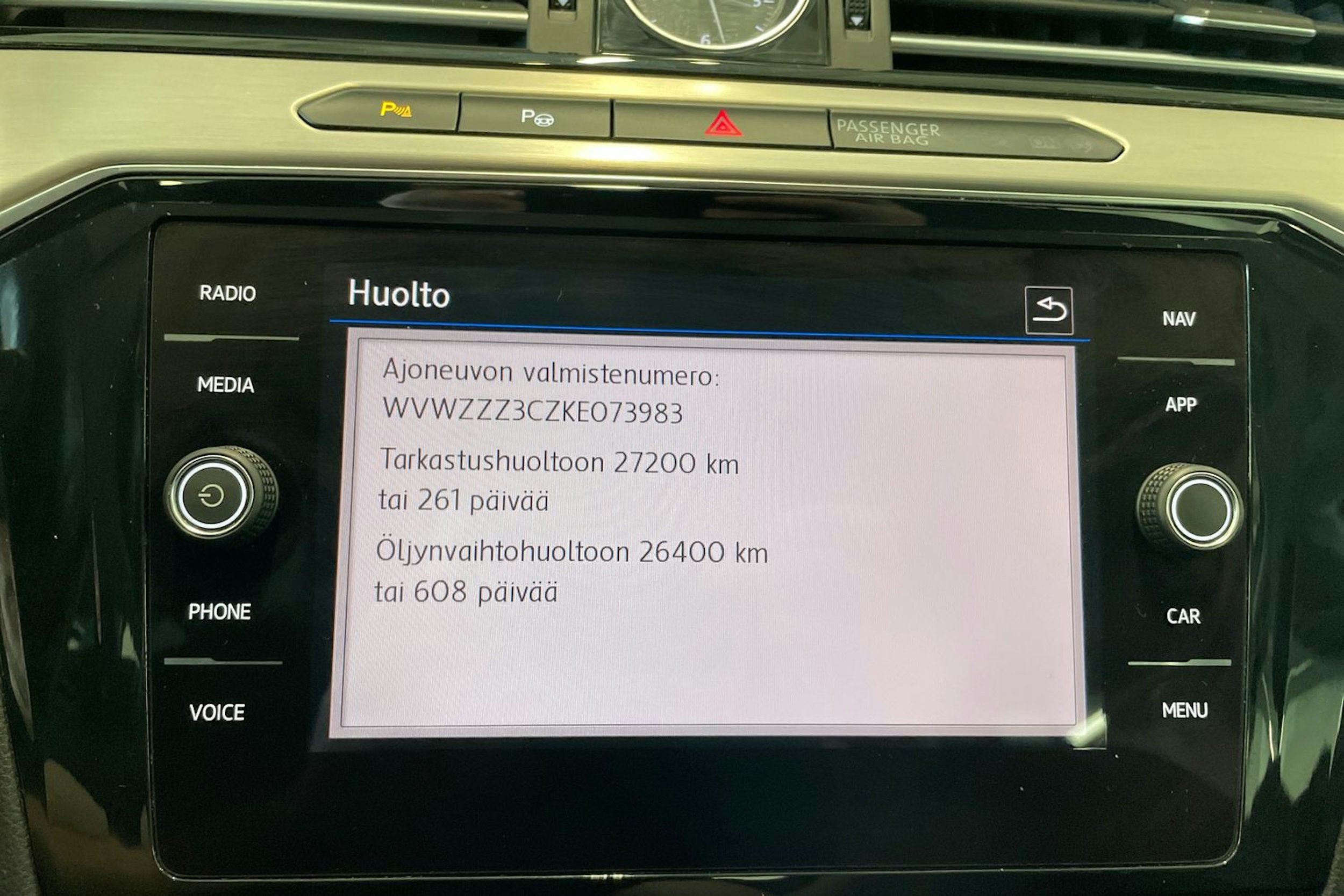 sininen Volkswagen Passat 2019 kuva 24.