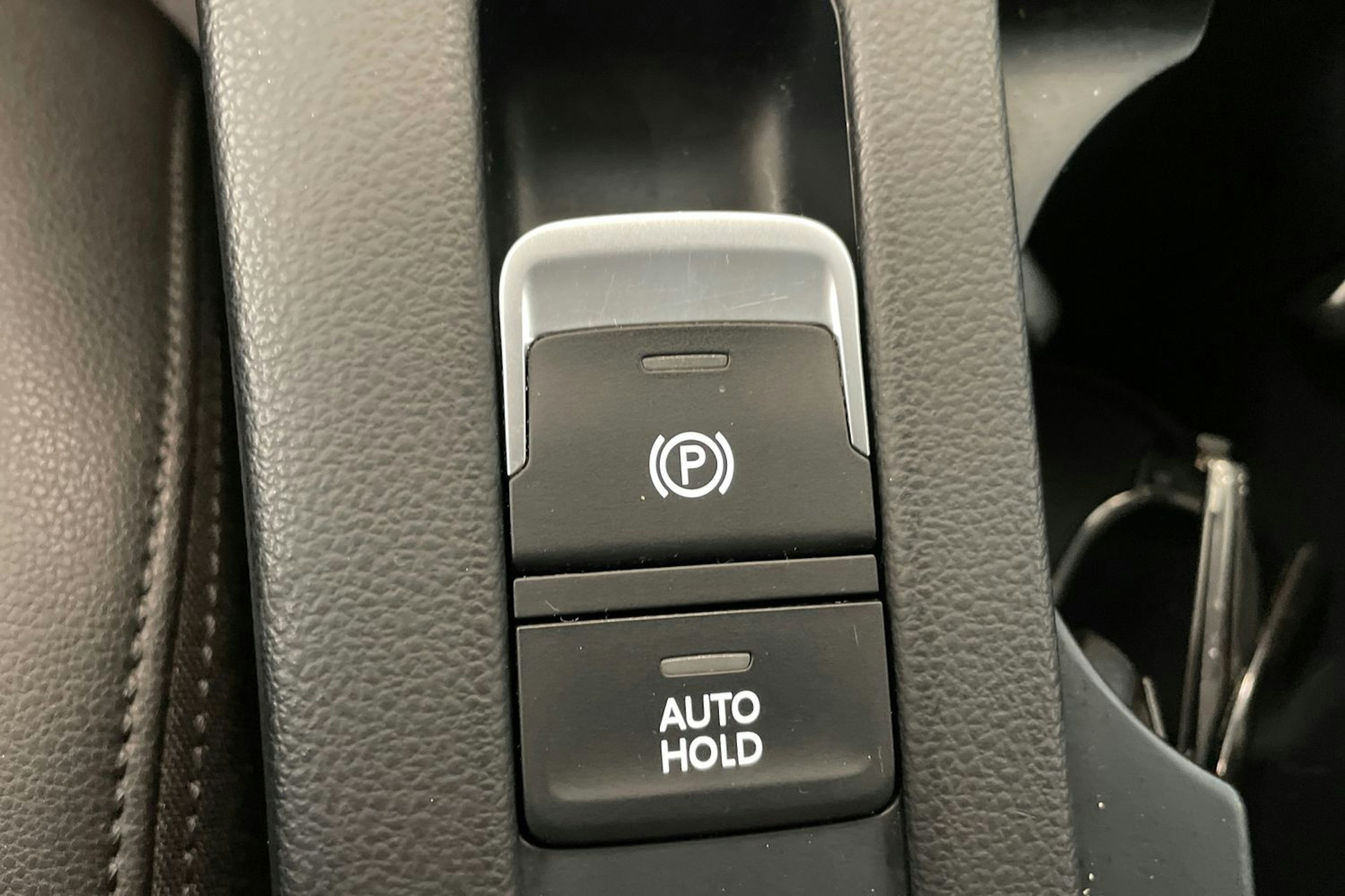 sininen Volkswagen Passat 2019 kuva 29.