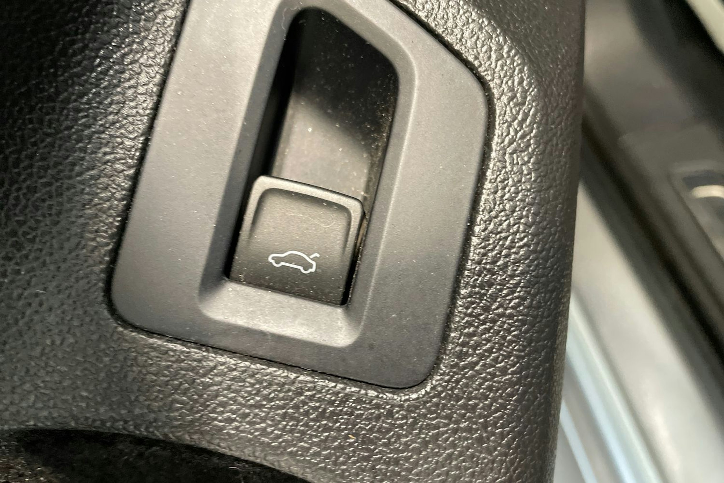 sininen Volkswagen Passat 2019 kuva 32.