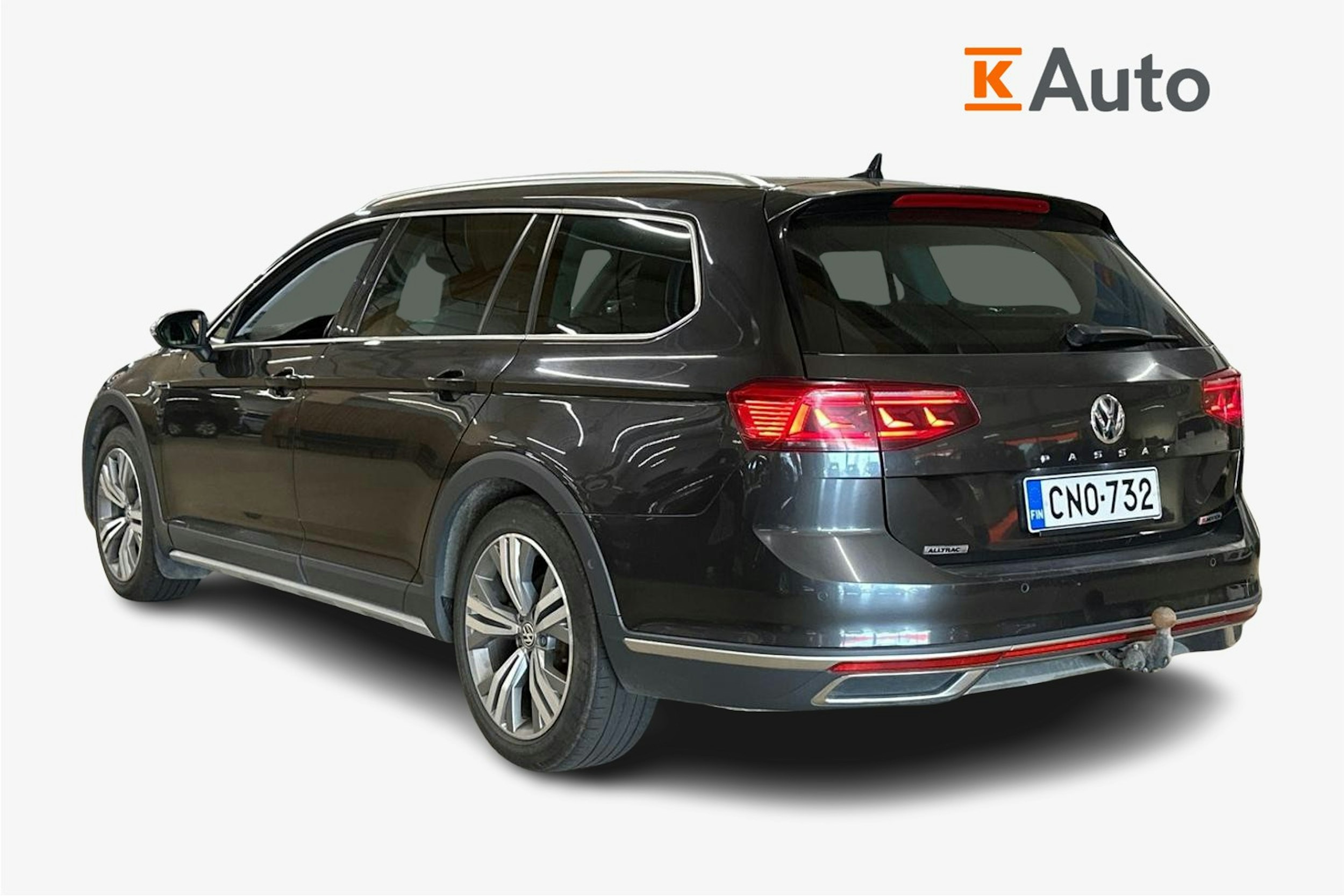 harmaa Volkswagen Passat 2020 kuva 2.