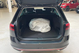 met. harmaa Volkswagen Passat 2020 kuva 11.