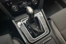met. harmaa Volkswagen Passat 2020 kuva 25.