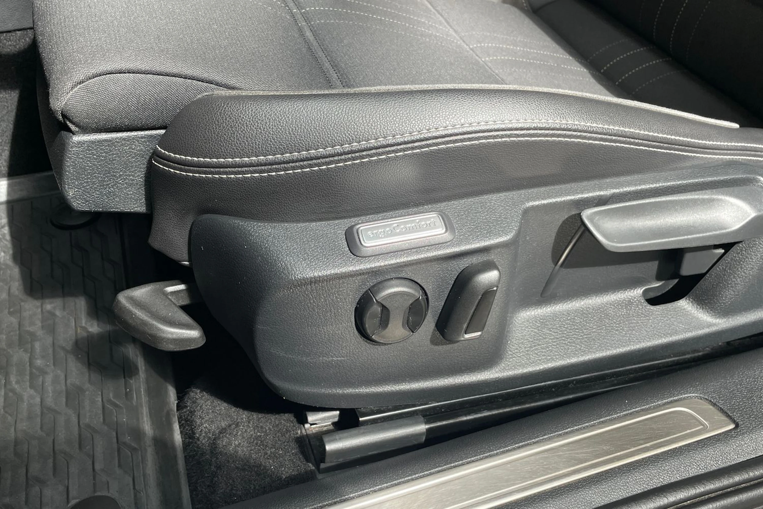 met. harmaa Volkswagen Passat 2020 kuva 29.