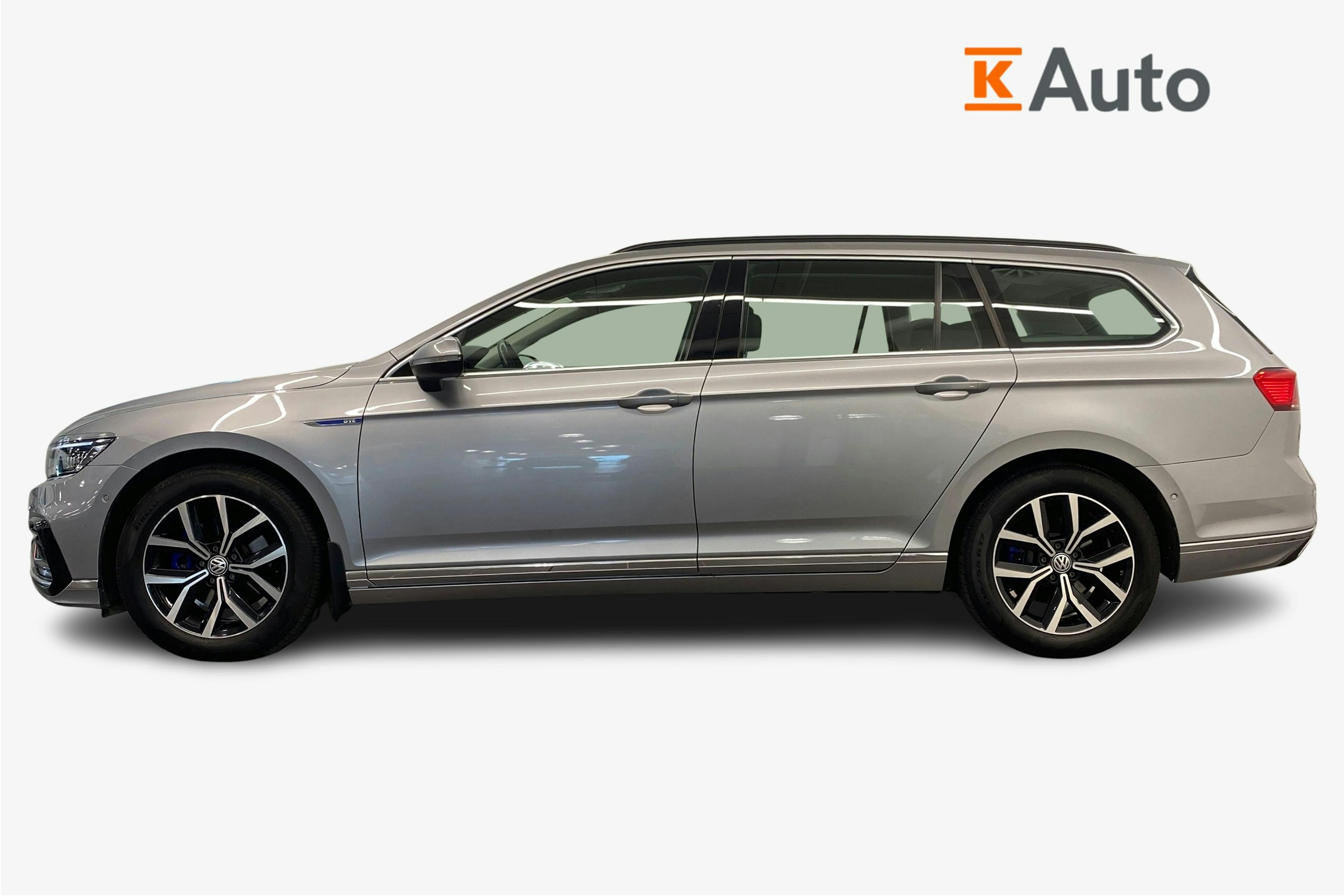 met. sininen Volkswagen Passat 2020 kuva 6.