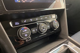 met. sininen Volkswagen Passat 2020 kuva 22.
