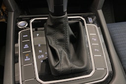 met. sininen Volkswagen Passat 2020 kuva 23.