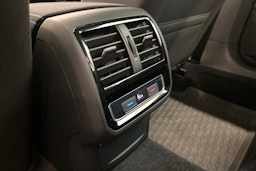 met. sininen Volkswagen Passat 2020 kuva 32.