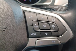 Valkoinen Volkswagen PASSAT 2020 kuva 17.