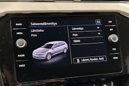 valkoinen Volkswagen Passat 2020 kuva 27.