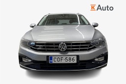 sininen Volkswagen Passat 2020 kuva 5.