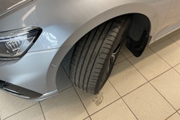 Sininen Volkswagen PASSAT 2020 kuva 10.