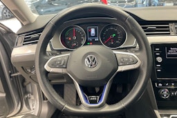 Sininen Volkswagen PASSAT 2020 kuva 11.