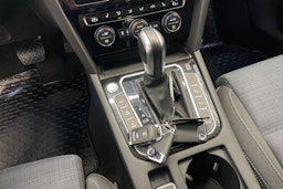 Sininen Volkswagen PASSAT 2020 kuva 14.