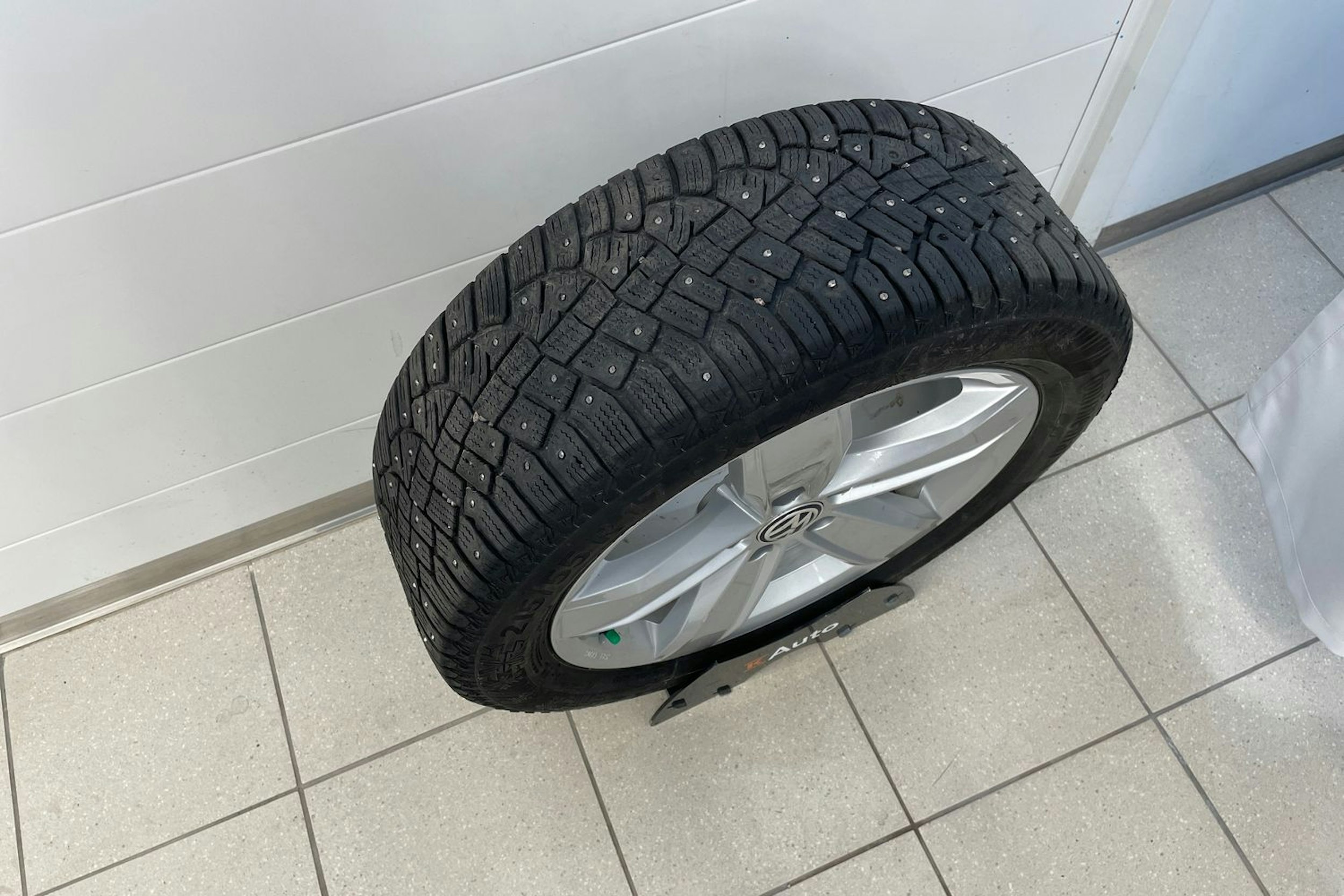 Sininen Volkswagen PASSAT 2020 kuva 22.