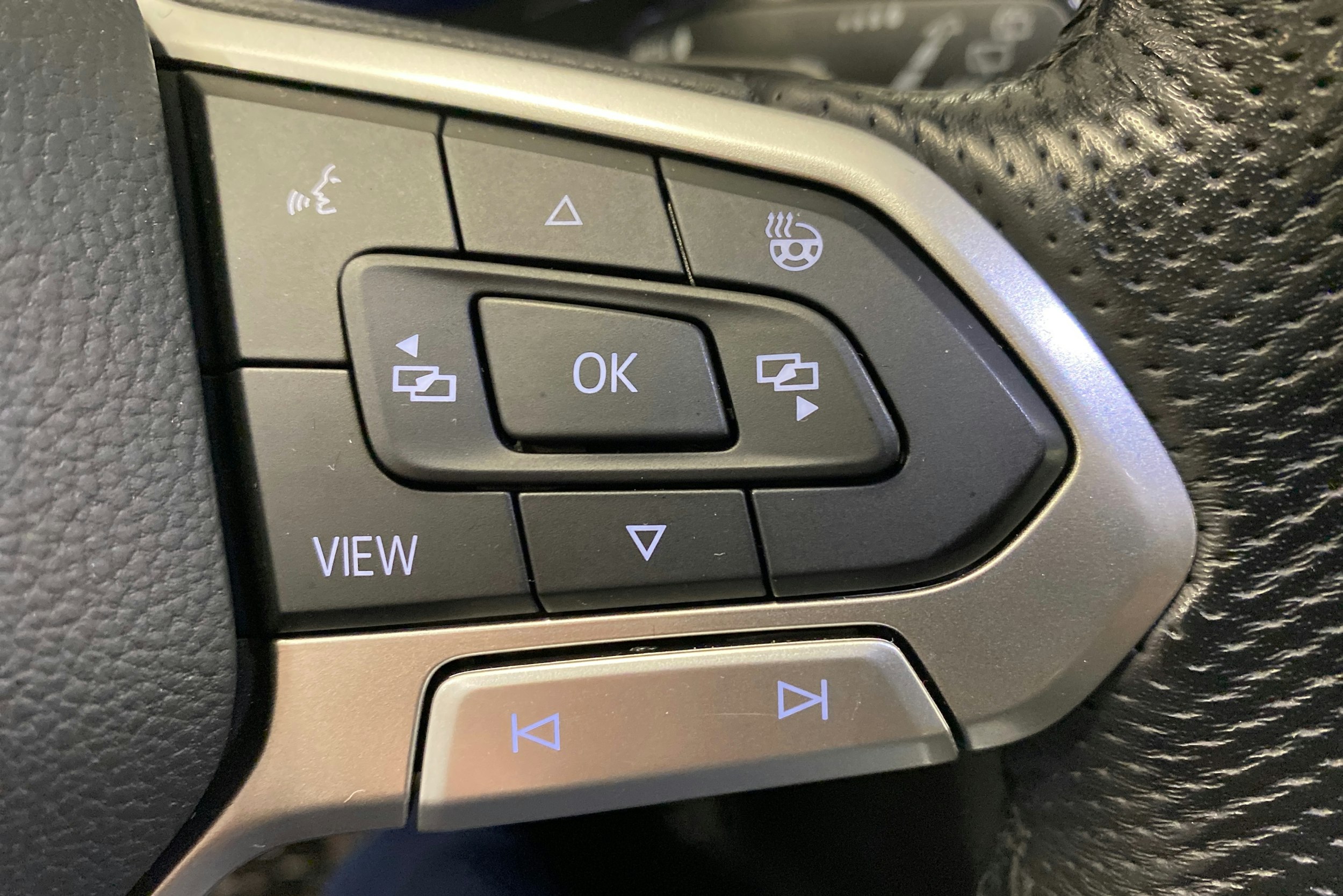 met. hopea Volkswagen Passat 2020 kuva 19.