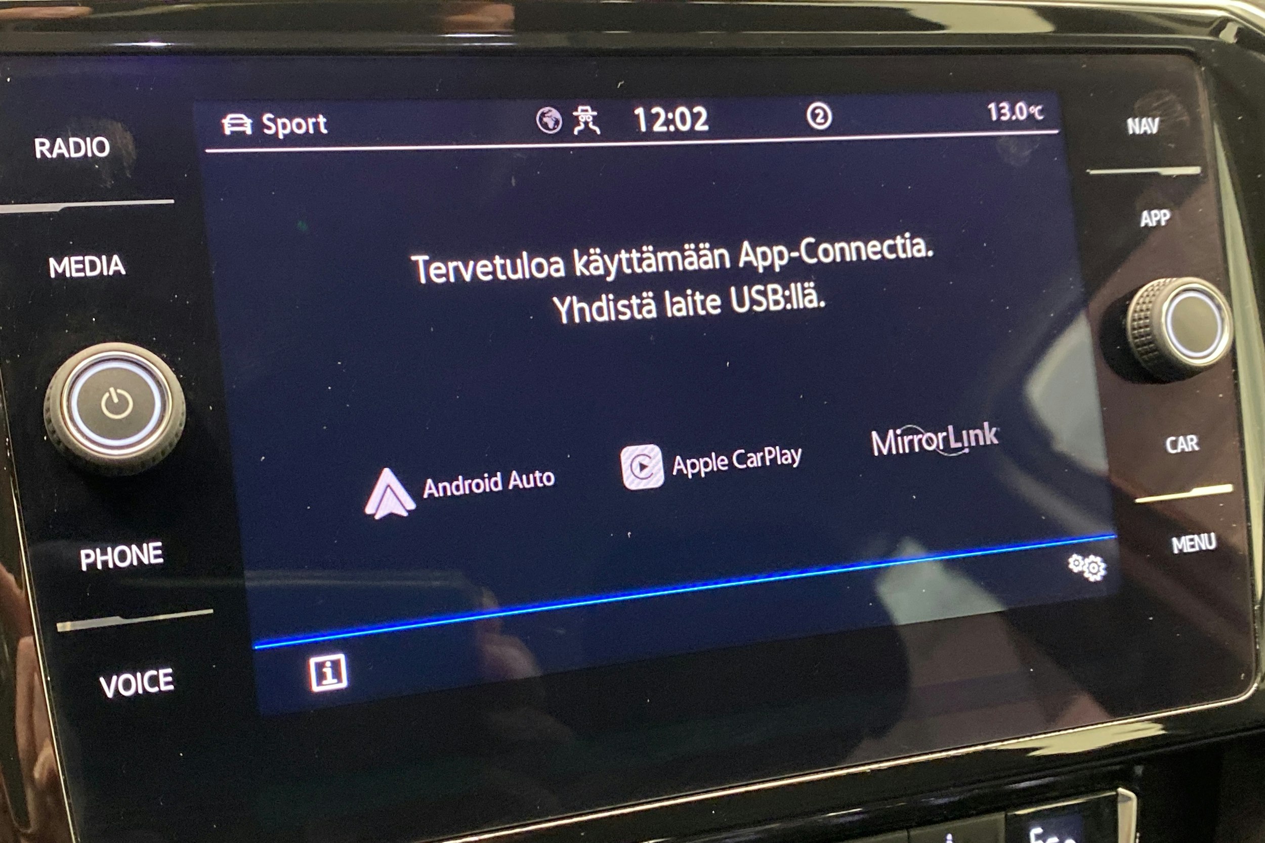 met. hopea Volkswagen Passat 2020 kuva 22.