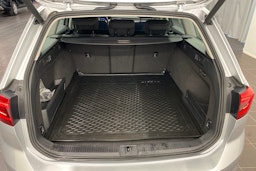 met. hopea Volkswagen Passat 2020 kuva 24.