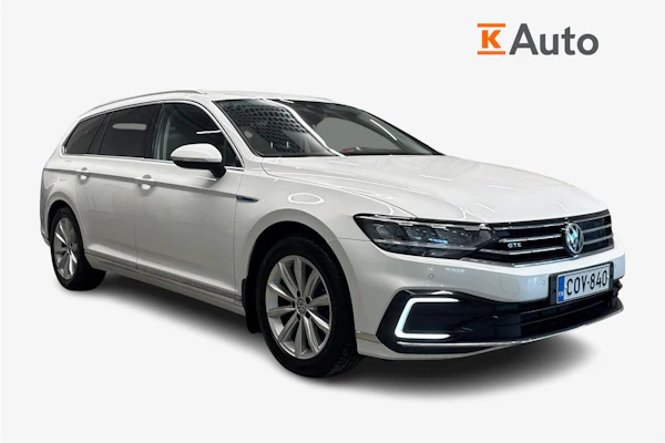 Volkswagen Passat Variant GTE Plug-In Hybrid 160 kW (218 hv) DSG-automaatti