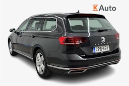 harmaa Volkswagen Passat 2020 kuva 2.