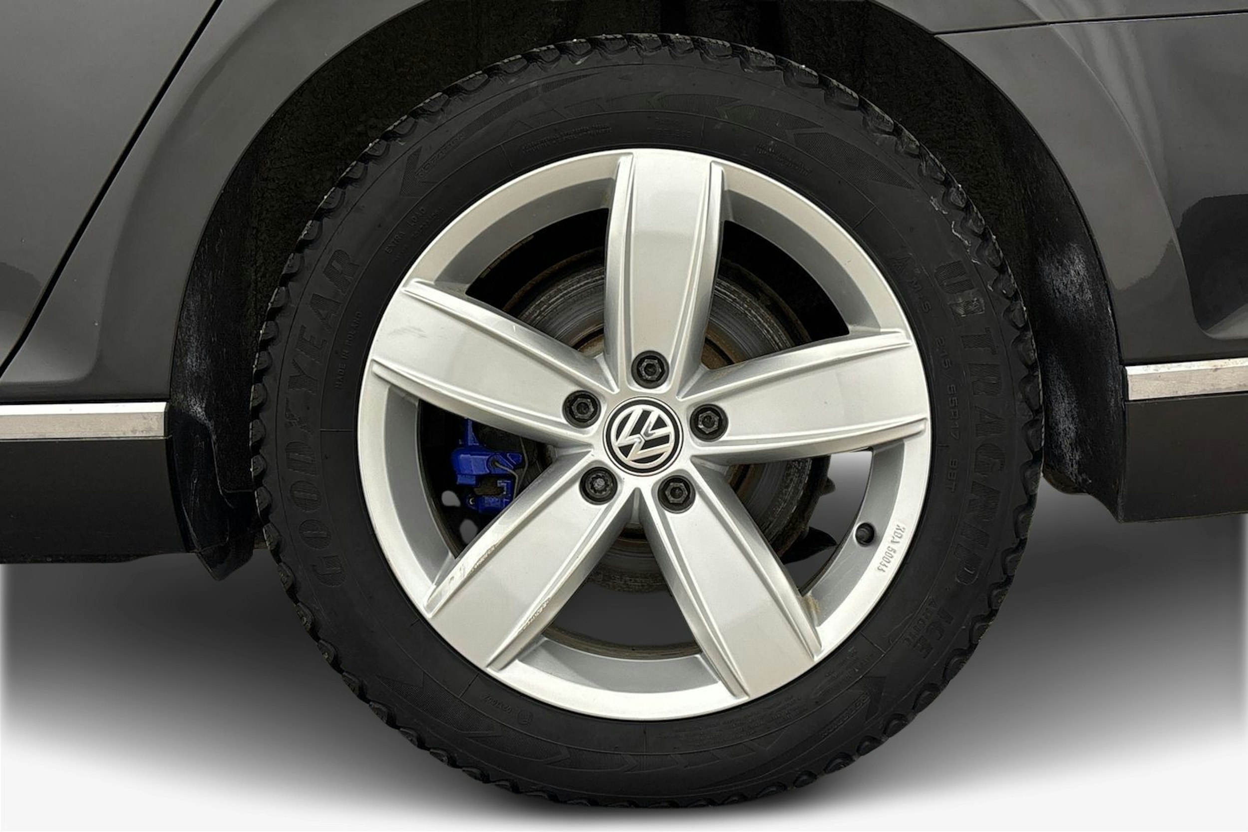 harmaa Volkswagen Passat 2020 kuva 11.