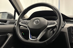 harmaa Volkswagen Passat 2020 kuva 16.