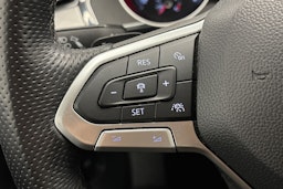 harmaa Volkswagen Passat 2020 kuva 17.