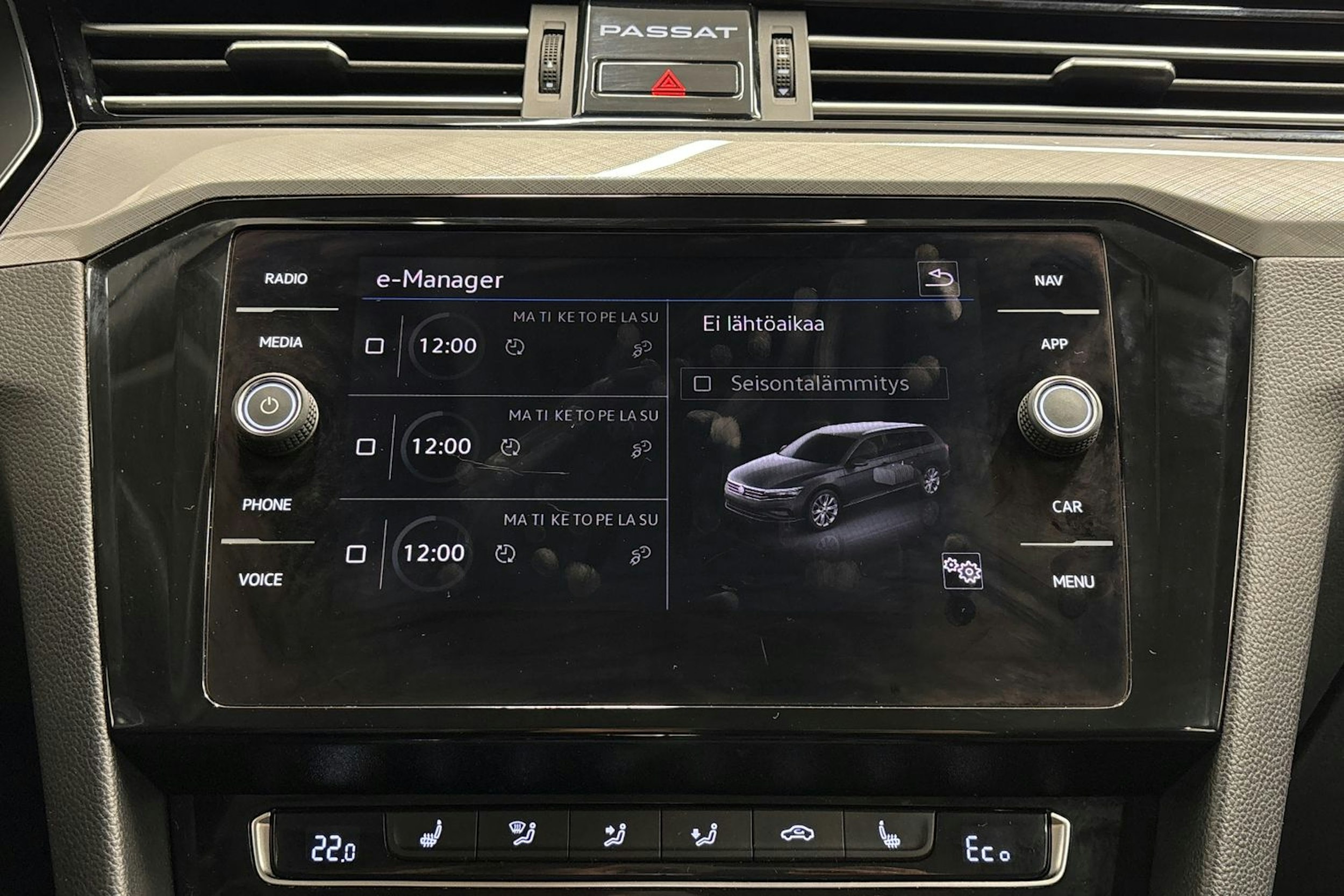 harmaa Volkswagen Passat 2020 kuva 21.