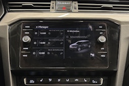 harmaa Volkswagen Passat 2020 kuva 21.