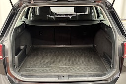 harmaa Volkswagen Passat 2020 kuva 26.