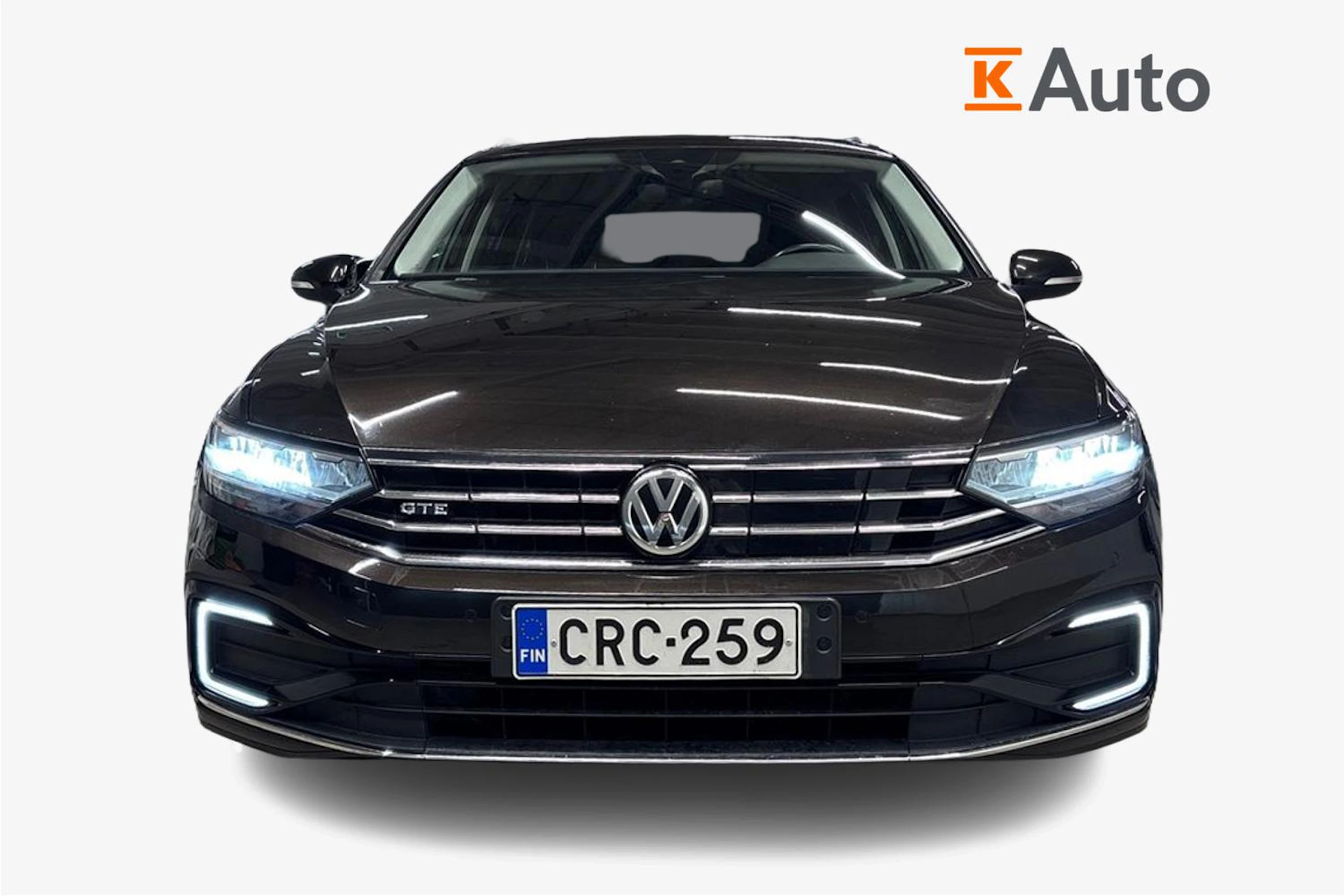 ruskea (beige) Volkswagen Passat 2020 kuva 4.