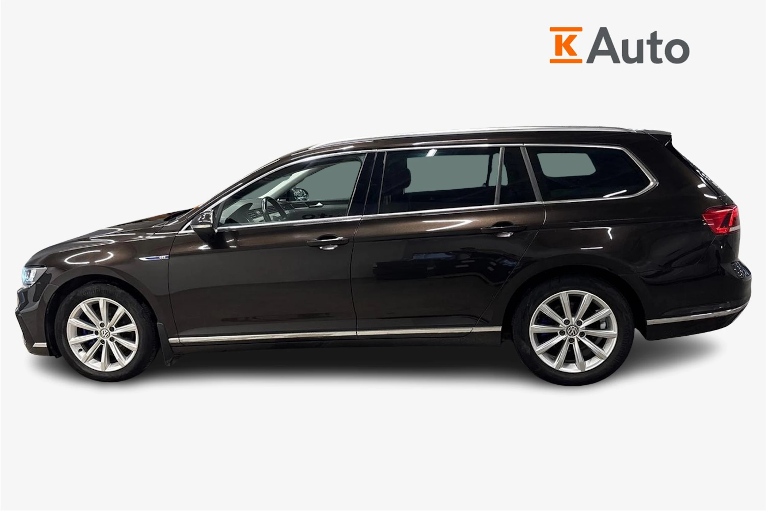 ruskea (beige) Volkswagen Passat 2020 kuva 5.