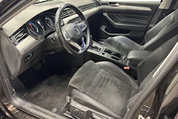 ruskea (beige) Volkswagen Passat 2020 kuva 6.