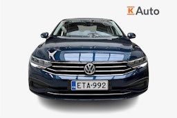 sininen Volkswagen Passat 2020 kuva 5.