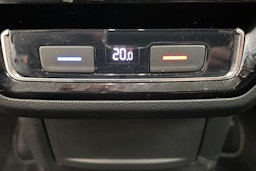 sininen Volkswagen Passat 2020 kuva 14.