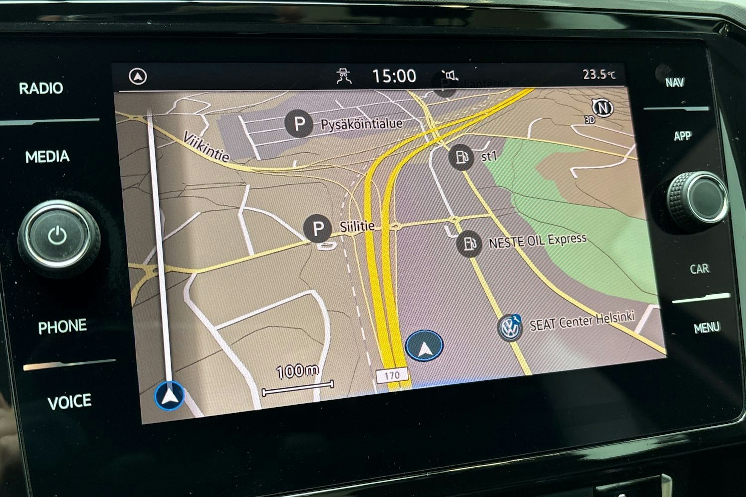 sininen Volkswagen Passat 2020 kuva 27.