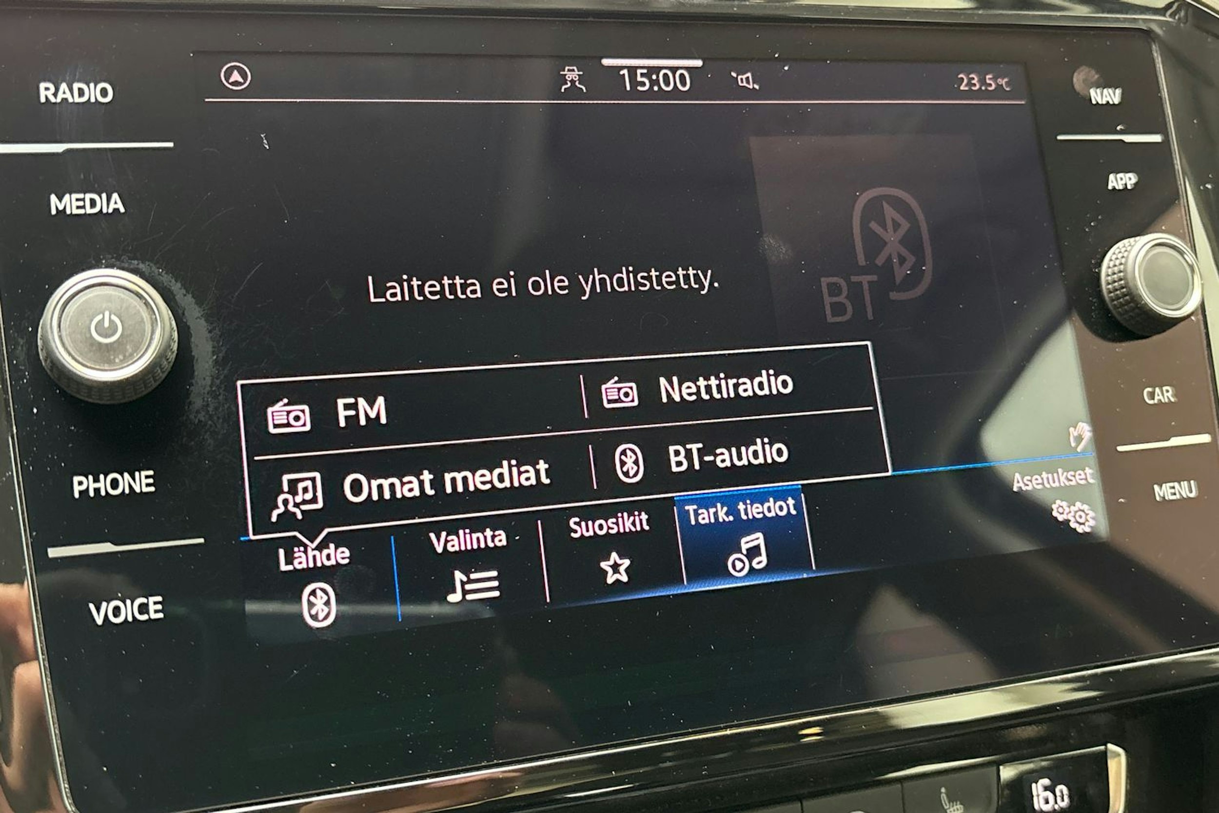 sininen Volkswagen Passat 2020 kuva 28.
