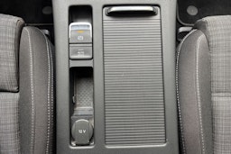 sininen Volkswagen Passat 2020 kuva 31.