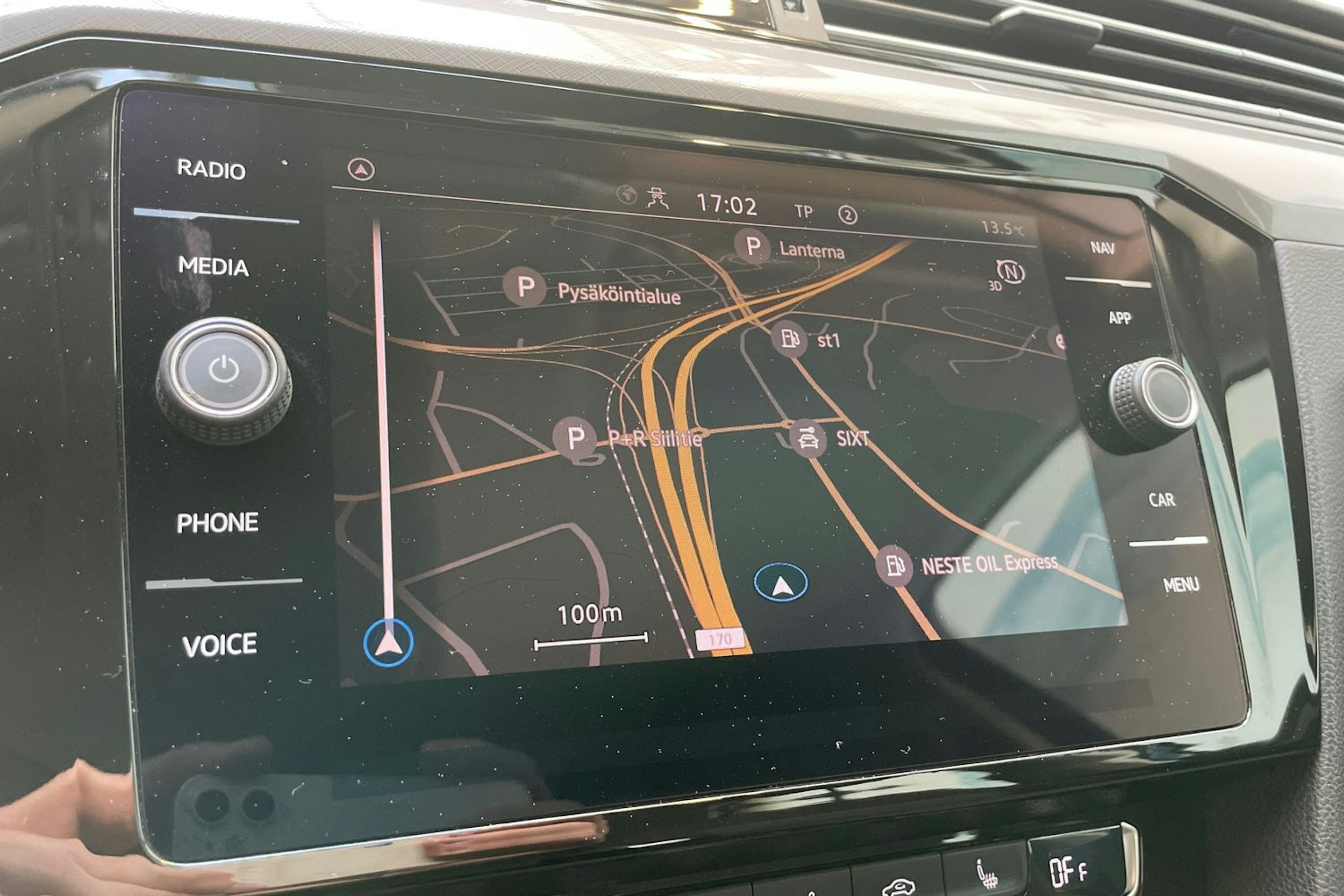 sininen Volkswagen Passat 2020 kuva 24.
