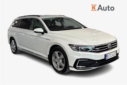 valkoinen Volkswagen Passat 2020 kuva 1.