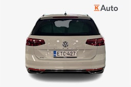 valkoinen Volkswagen Passat 2020 kuva 3.