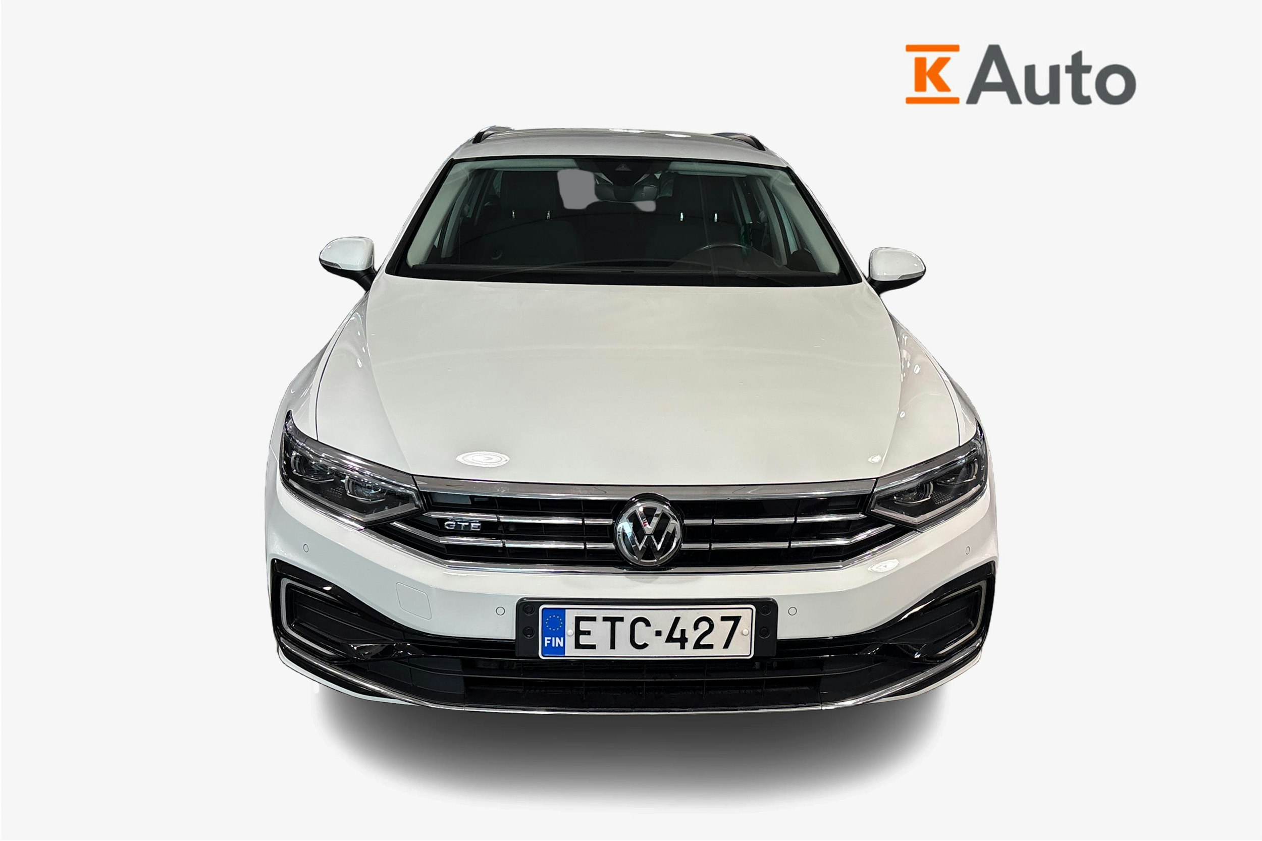 valkoinen Volkswagen Passat 2020 kuva 5.