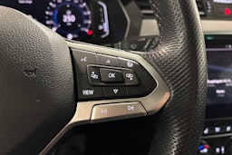 valkoinen Volkswagen Passat 2020 kuva 17.